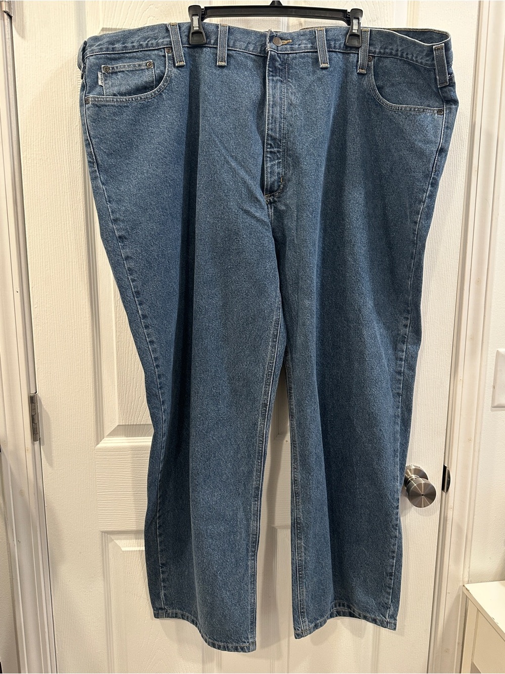 Carhartt Men's Relaxed Fit Straight Leg Medium Wash Blue Denim Jeans 52X30